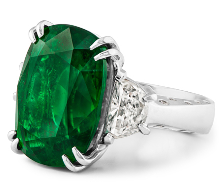 emerald platinum ring