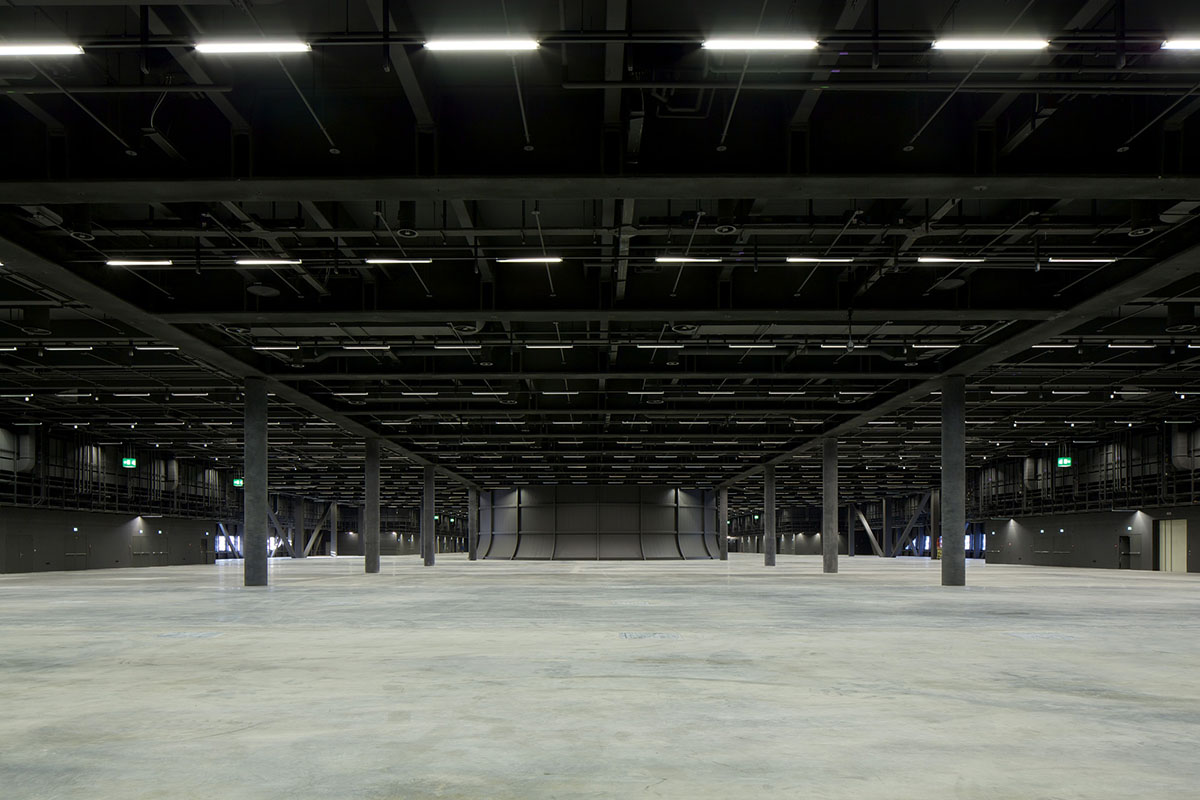 empty-hall-baselworld