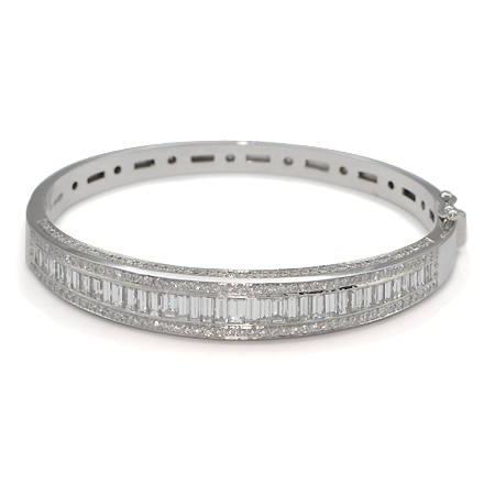 Diamond Bangle in White Gold