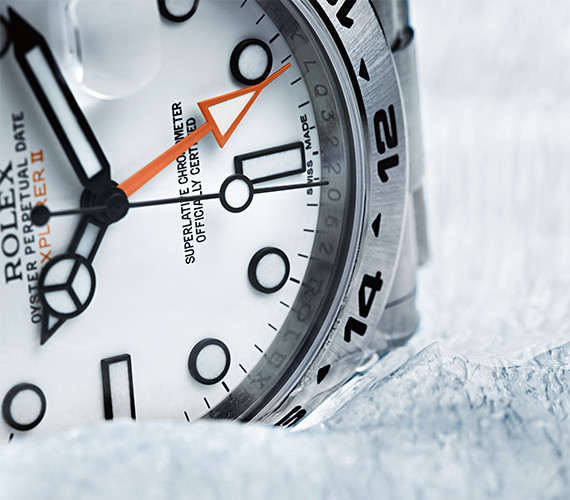 explorer_feature_hour_hand_0001_570x500