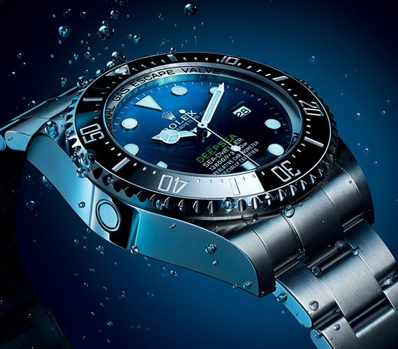 sea-dweller_feature_case_back_0002_570x500