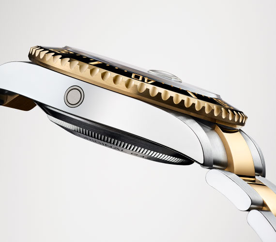 sea-dweller_feature_valve_0001_570x500
