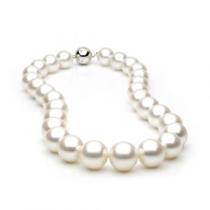 White South Sea Pearl Necklace