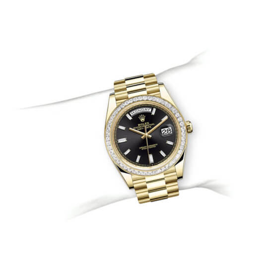 wrist-m228398tbr-0001