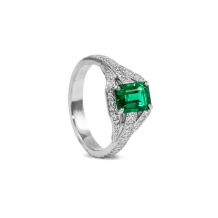 Emerald Gemstone Ring