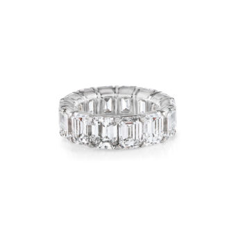 072437-1-EmeraldCutDiamondBand