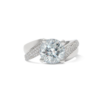 366079-platinum-diamond-engagement-ring