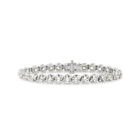 Platinum tennis bracelet with round diamonds