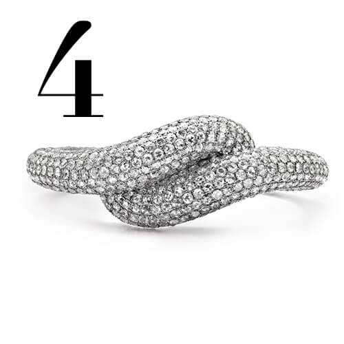 December_It-List_4_Bangle-Bracelet December_It-List_4_Bangle-Bracelet