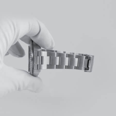 2005 Rolex Sea-Dweller pre-owed watch
