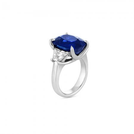 Ceylon-Sapphire-Ring