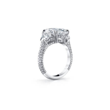 Oval-Diamond-Ring