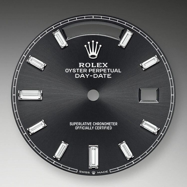 black_dial-white_gold_and_diamonds-46181_g_40