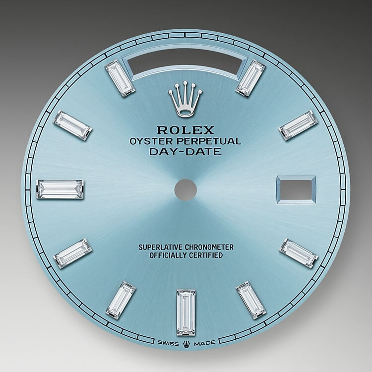 ice-blue_dial-platinum_and_diamonds-46196_g_40