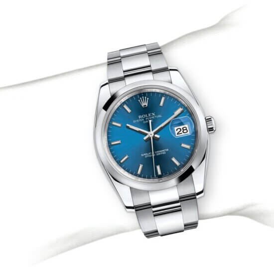 m115200-0007_modelpage_on_wrist_landscape