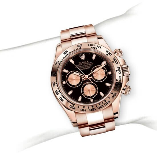 m116505-0008_modelpage_on_wrist_landscape