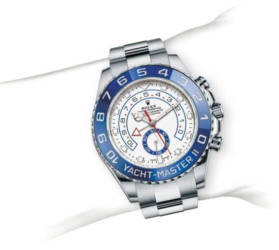 m116680-0002_modelpage_on_wrist_portrait