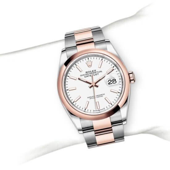 m126201-0018_modelpage_on_wrist_landscape