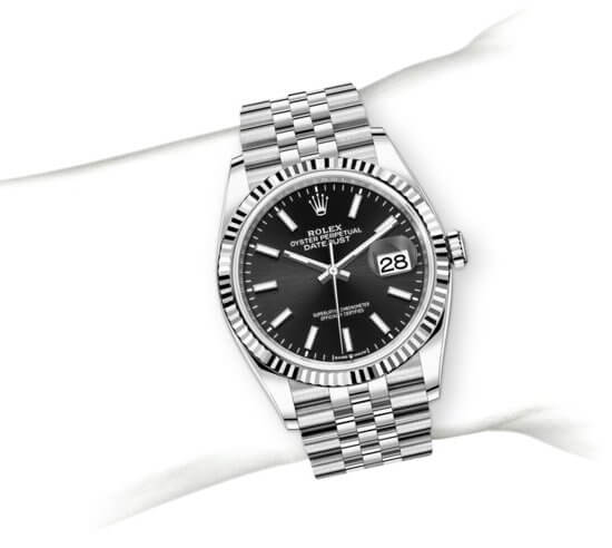 m126234-0015_modelpage_on_wrist_portrait