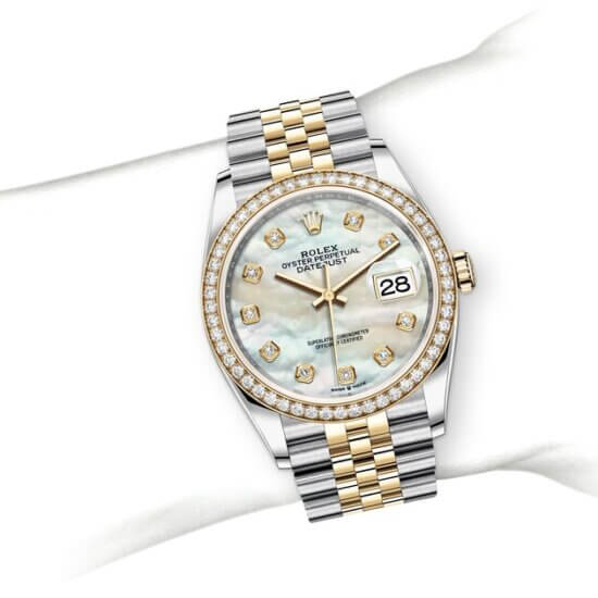 m126283rbr-0009_modelpage_on_wrist_landscape