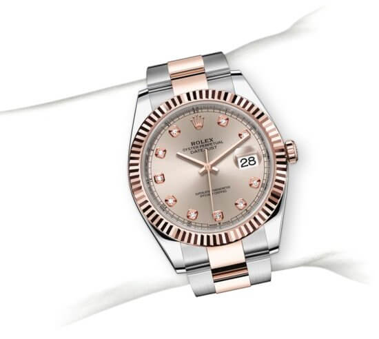 m126331-0007_modelpage_on_wrist_portrait