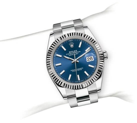 m126334-0001_modelpage_on_wrist_portrait