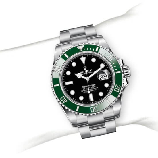 m126610lv-0002_modelpage_on_wrist_landscape