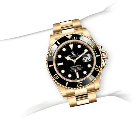 m126618ln-0002_modelpage_on_wrist_portrait