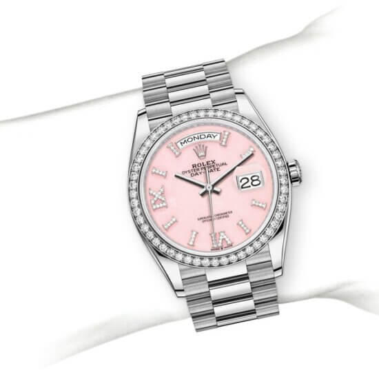 m128349rbr-0008_modelpage_on_wrist_landscape