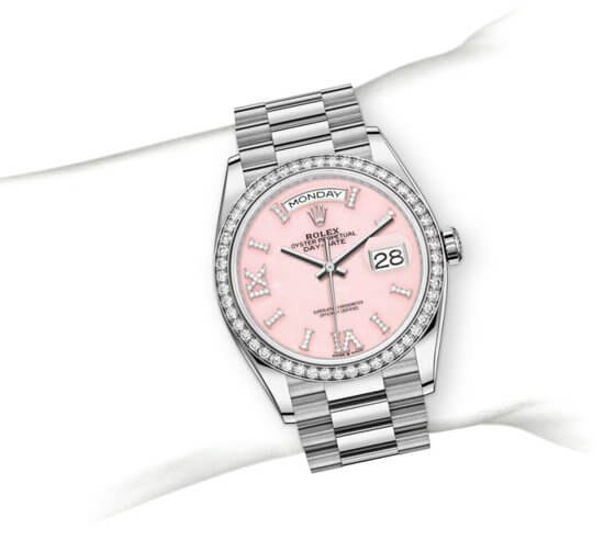m128349rbr-0008_modelpage_on_wrist_portrait
