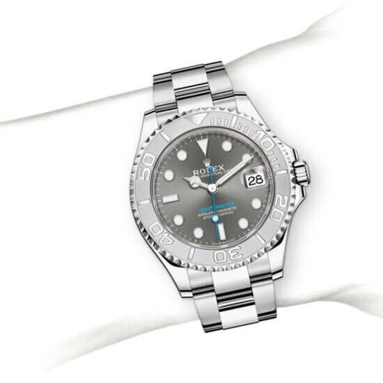m268622-0002_modelpage_on_wrist_landscape