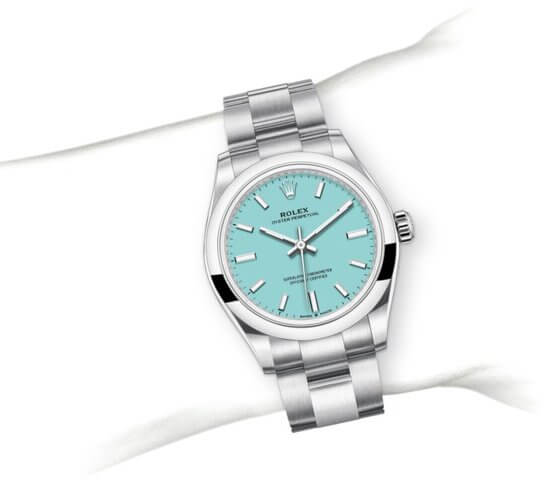 m277200-0007_modelpage_on_wrist_portrait