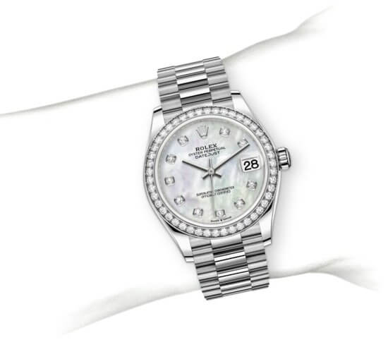 m278289rbr-0005_modelpage_on_wrist_portrait