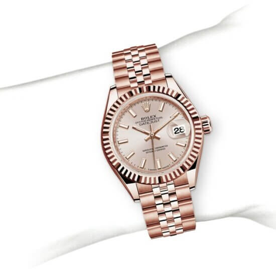 m279175-0003_modelpage_on_wrist_landscape