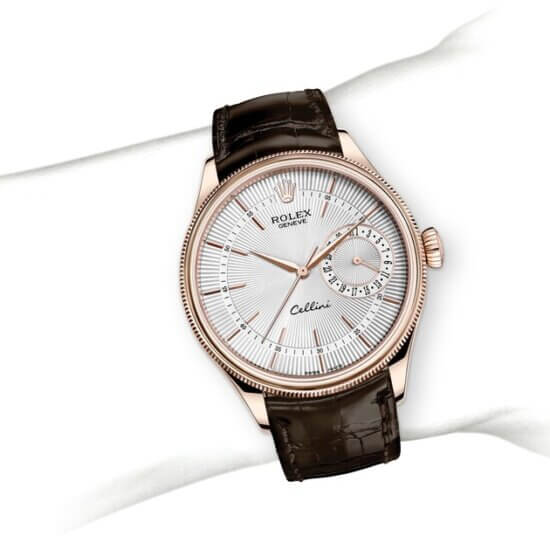 m50515-0008_modelpage_on_wrist_landscape