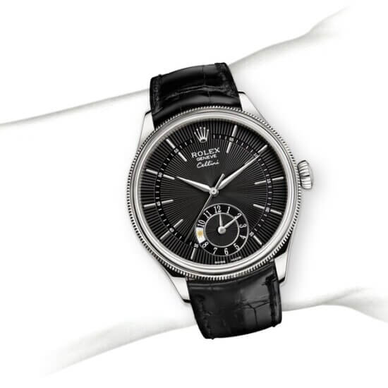m50529-0007_modelpage_on_wrist_landscape