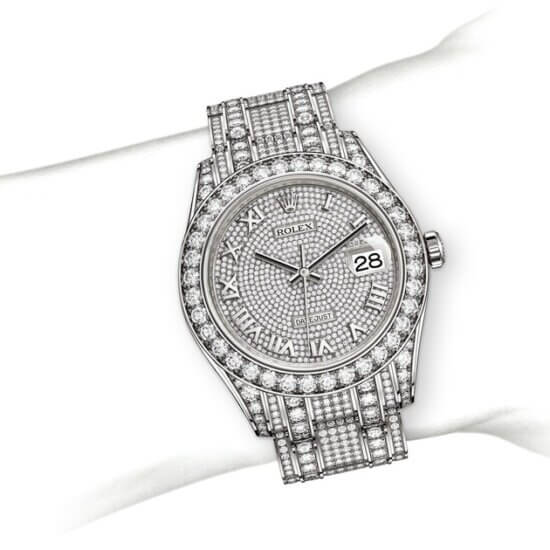 m86409rbr-0001_modelpage_on_wrist_landscape