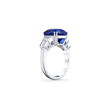 Blue Sapphire Diamond Ring