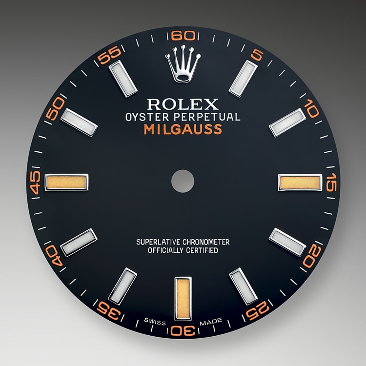 intense_black_dial_and_green_sapphire_glass-oystersteel-41027_g_40.jpg