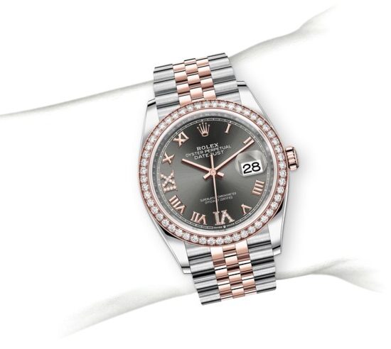 m126281rbr-0011_modelpage_on_wrist_portrait.jpg