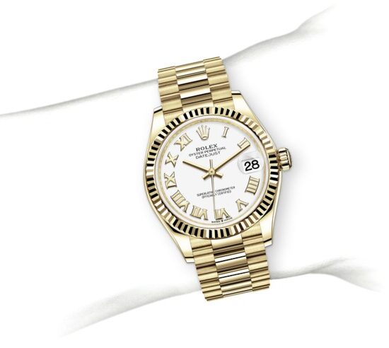 m278278-0020_modelpage_on_wrist_portrait.jpg