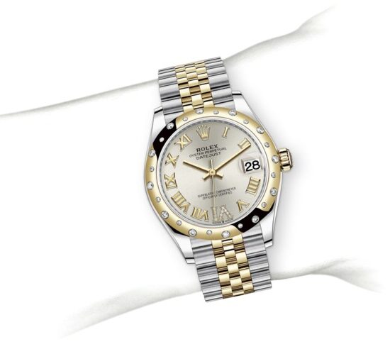 m278343rbr-0004_modelpage_on_wrist_portrait.jpg