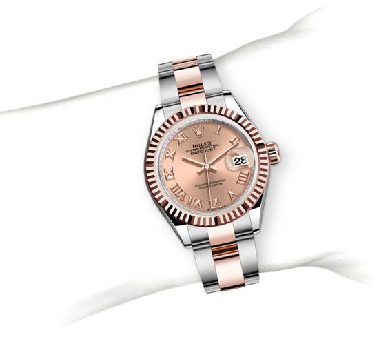 m279171-0026_modelpage_on_wrist_portrait.jpg