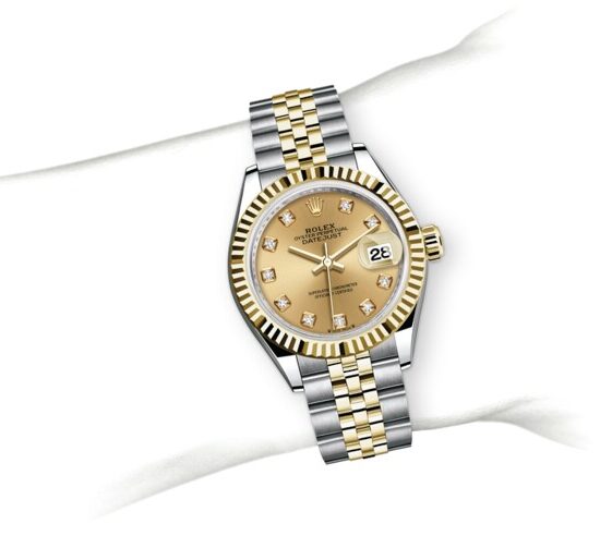 m279173-0011_modelpage_on_wrist_portrait.jpg