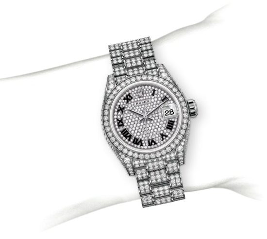 m279459rbr-0001_modelpage_on_wrist_portrait.jpg