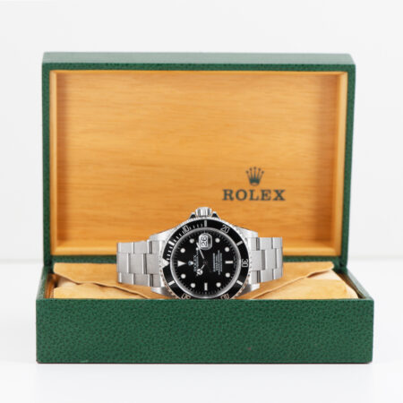 Rolex Submariner Date (16610) Box
