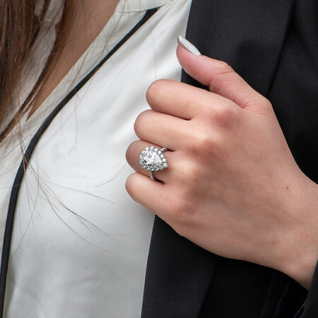Pear-Shaped Diamond Halo Ring