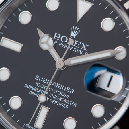 Rolex Submariner Date (116610LN) Dial