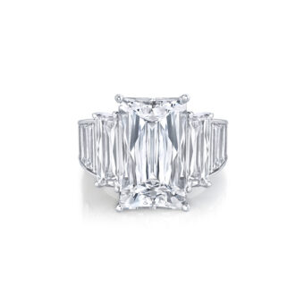 014538-1_Radiant-Diamond_Ring Emerald-Cut Diamond Ring