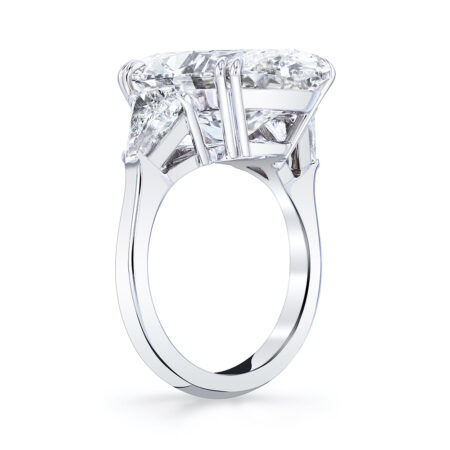 Oval Diamond Ring